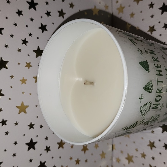 Brand New Scentsational Northern Pine Candle - Picture 6 of 8